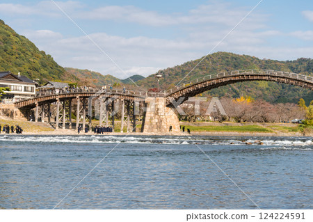 【錦帶橋和錦川】 124224591