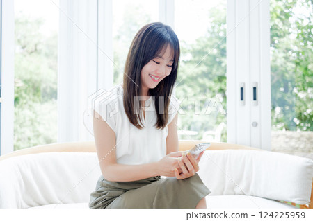 Beautiful Japanese women 124225959