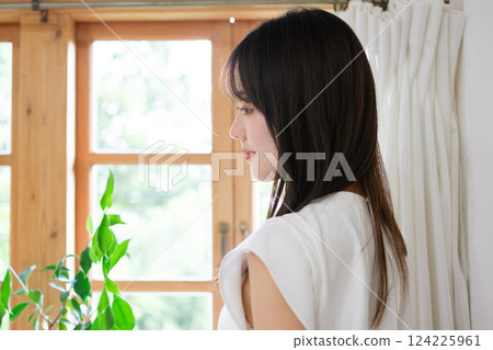 Beautiful Japanese women 124225961