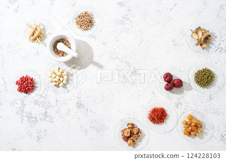 Various herbal medicine ingredients Various herbal medicine ingredients 124228103