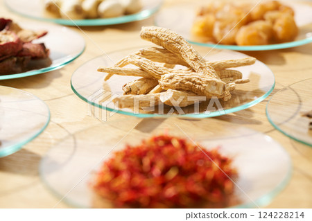 各種草藥成分 124228214