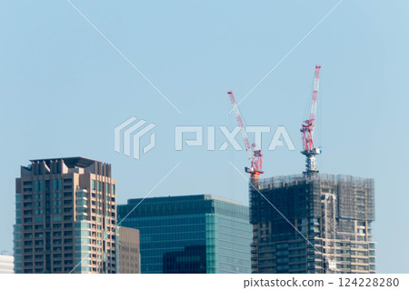 Crane at a construction site (Umeda, Osaka) 124228280