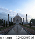 Taj Mahal, Agra, India. 124229516