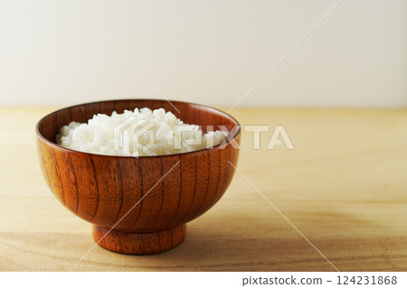 Rice served in a wooden bowl 124231868