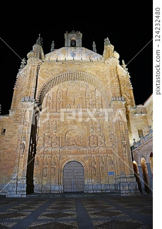 San Esteban Monastery at night, Salamanca, Spain San Esteban Monastery at night, Salamanca, Spain 124232480