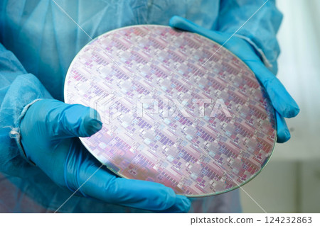 Silicon wafer for manufacturing semiconductor of integrated circuit. 124232863