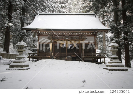 Kumano Shrine 46 124235041