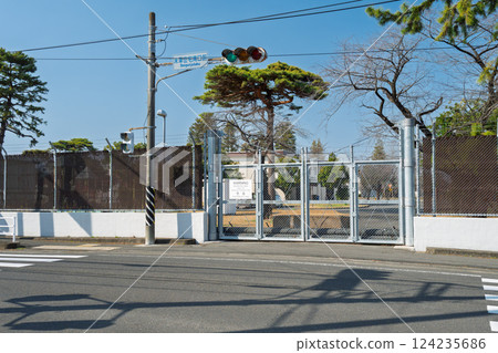 神奈川縣相模原市美軍駐地南門前 124235686