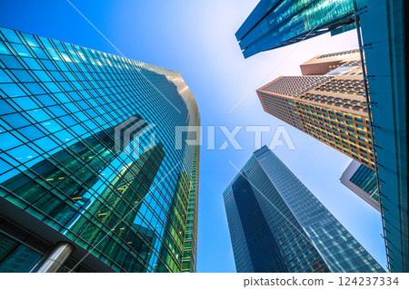 日本東京城市景觀，三月。俯瞰汐留商業區 124237334