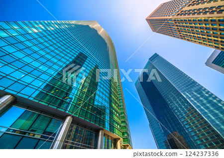 日本東京城市景觀,三月。俯瞰汐留商業區 日本東京城市景觀,三月。俯瞰汐留商業區 124237336