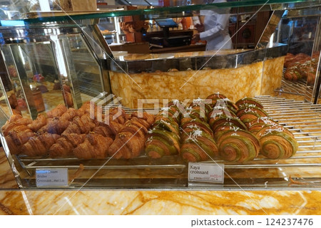 Cafe Croissant Cafe Croissant 124237476