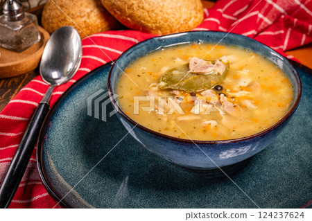 Hot tripe from chicken stomachs. 124237624