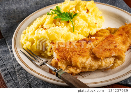 Fried cod fillet. 124237989