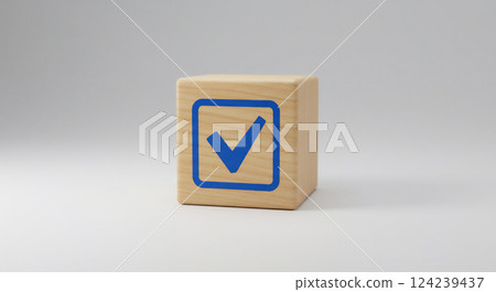 木塊上的複選標記,表示認可 木塊上的複選標記,表示認可 124239437