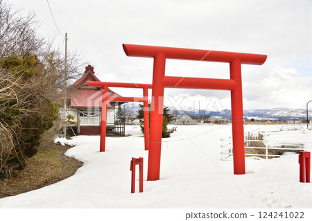 初春時節拍攝北海道北斗市押上稻荷神社的場地 初春時節拍攝北海道北斗市押上稻荷神社的場地 124241022