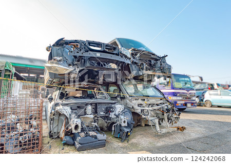 汽車垃圾場 124242068
