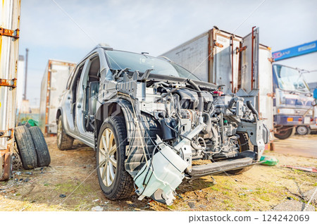 汽車垃圾場 124242069