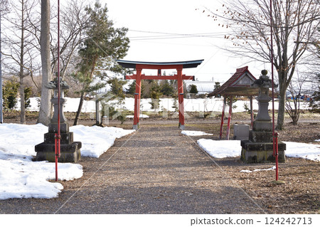Photographing the grounds of Tsuruno Inari Shrine in Nanae Town, Hokkaido in early spring 124242713