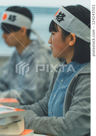 girl, females, student preparing for an exam 124243501