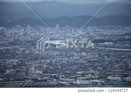 從錦江山到岡山市區 從錦江山到岡山市區 124244727