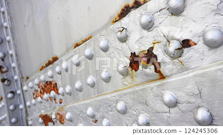 生鏽、漆膜剝落 生鏽、漆膜剝落 124245306