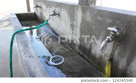 Water faucet (all-purpose home faucet installed outdoors) 124245540