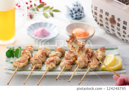 鹽味烤雞肉串 124248795