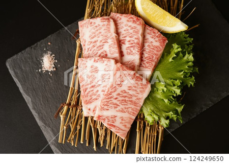 日式黑毛和牛烤肉 日式黑毛和牛烤肉 124249650
