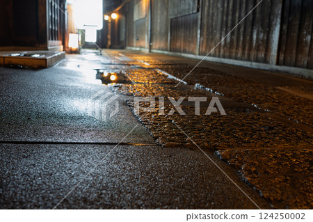 京都市東山區高台寺附近迷人的夜間小巷照片 124250002