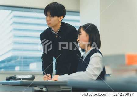 high school student, man and woman, men and woman 124250087