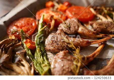 Lamb chop Lamb chop 124250633