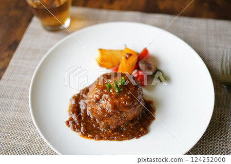 Domestic hamburger Domestic hamburger 124252000