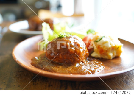 Domestic hamburger Domestic hamburger 124252022