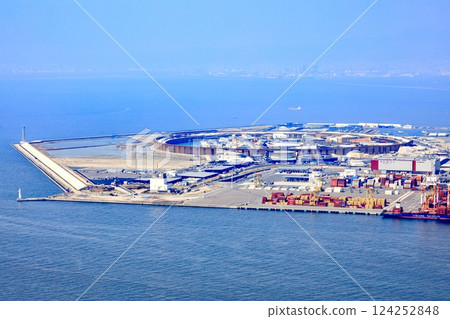 從大阪府咲洲宇宙塔俯瞰大阪關西世博會現場 從大阪府咲洲宇宙塔俯瞰大阪關西世博會現場 124252848