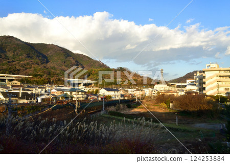 View from the train window on JR Central's Gotemba Line from Matsuda Station to Kozu Station (December 2022) View from the train window on JR Central's Gotemba Line from Matsuda Station to Kozu Station (December 2022) 124253884