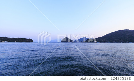 Mount Fuji in spring as seen from Uchiura Bay in Numazu City Mount Fuji in spring as seen from Uchiura Bay in Numazu City 124255188