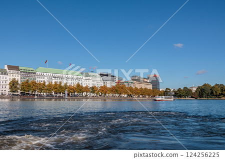 the city of Hamburg at the alster river in germany the city of Hamburg at the alster river in germany 124256225