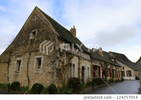 Streets of Provins, a World Heritage medieval market city 124257054