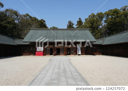 Main hall seen from the front 124257072