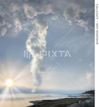 A pillar of cloud leads the Jewish people across the desert across the sea 124257451