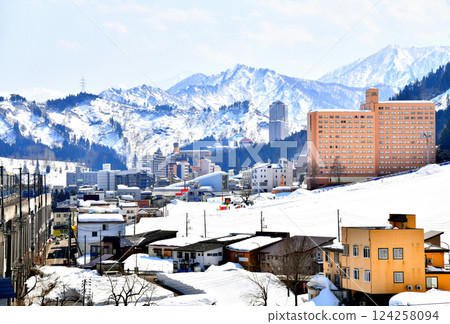 越後湯澤站週邊景觀（新潟縣湯澤町）[2025年3月] 124258094
