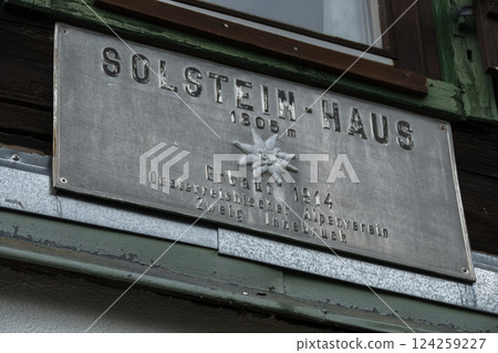 Solsteinhaus hut at Karwendel mountains on Karwendel Hohenweg, Austria Solsteinhaus hut at Karwendel mountains on Karwendel Hohenweg, Austria 124259227