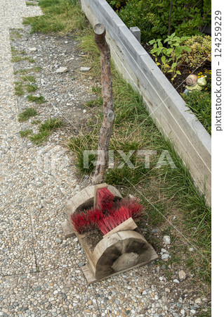 Solsteinhaus hut at Karwendel mountains on Karwendel Hohenweg, Austria 124259229