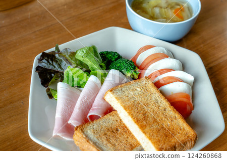 西式健康早餐盤 124260868