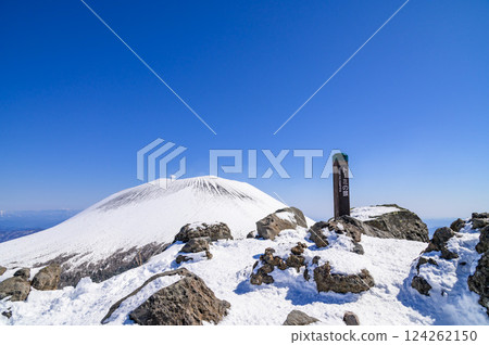 晴朗的天空、黑萬座山(富美的頭)和淺間山 晴朗的天空、黑萬座山(富美的頭)和淺間山 124262150