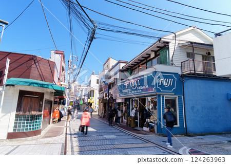 Yokosuka Dobuita Street Shopping Street 124263963