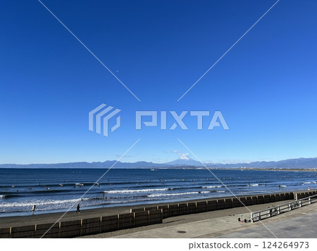 Enoshima and Mt. Fuji in winter Enoshima and Mt. Fuji in winter 124264973