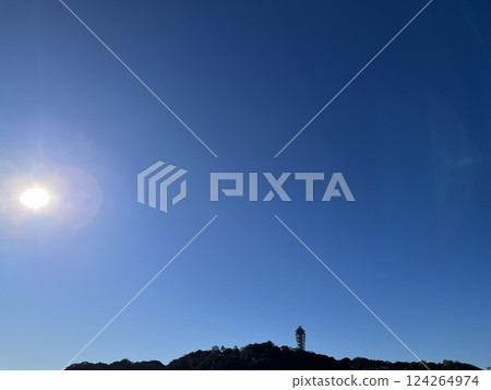 Winter sky of Enoshima Winter sky of Enoshima 124264974