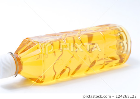 Drinking water, drinks, white background, brown, PET bottles, drinks, drinks, hydration, hydration, beverages Drinking water, drinks, white background, brown, PET bottles, drinks, drinks, hydration, hydration, beverages 124265122