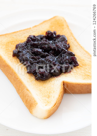 Delicious toast with blueberry jam Delicious toast with blueberry jam 124266769